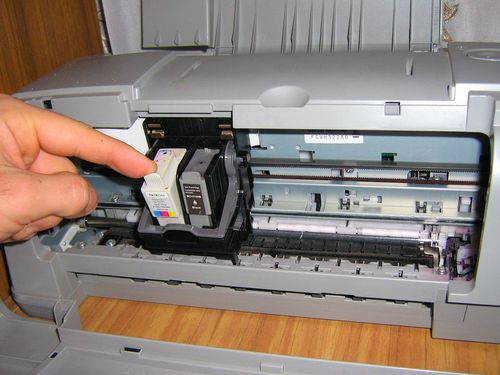 Осмотр протекающего принтера