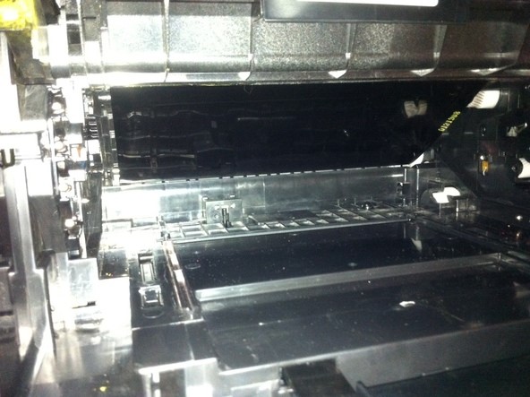   Samsung CLX 3175 4